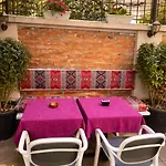 Ufo Boutique Hotel Tirana