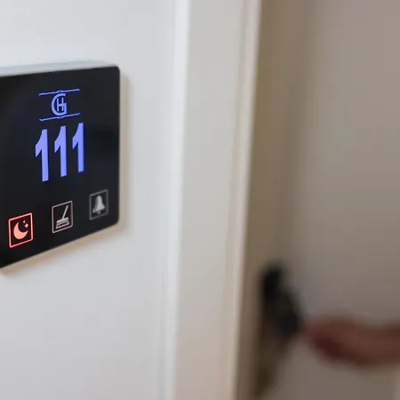 Отель Ufo Boutique 3*