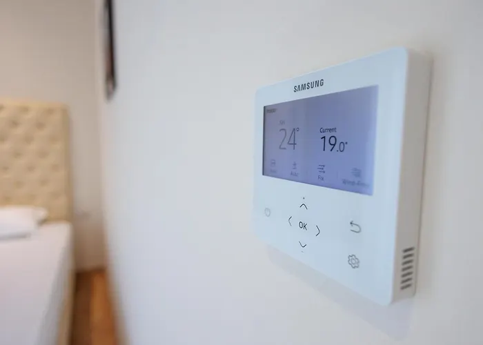 מלון Ufo Boutique 3*