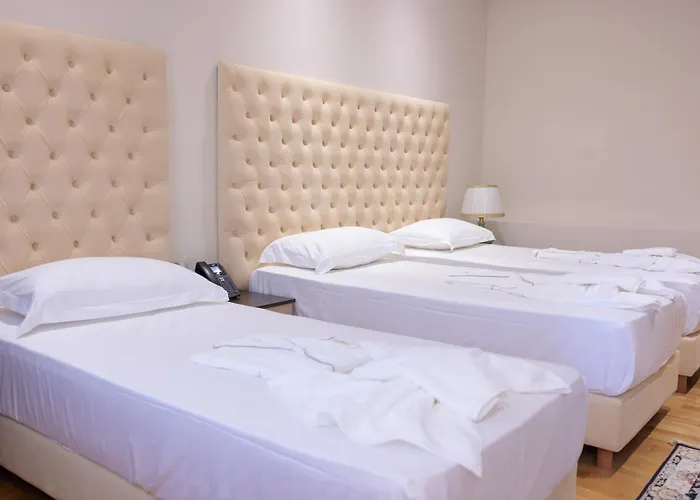 Ufo Boutique Hotel 3*