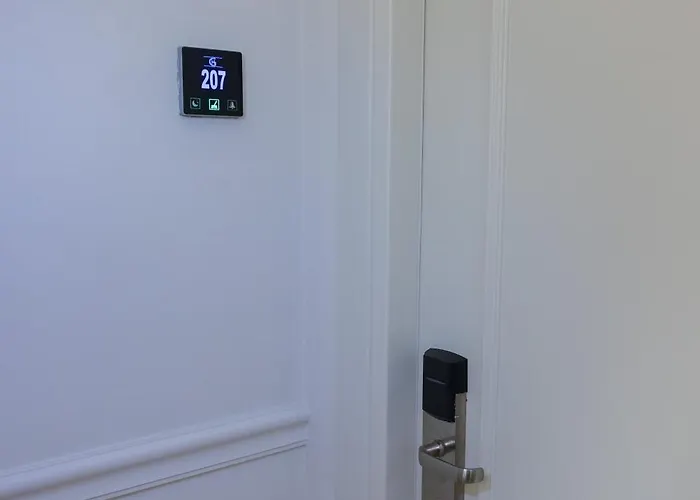 Hotel Ufo Boutique Tirana