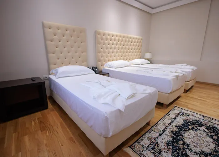 Ufo Boutique טיראנה